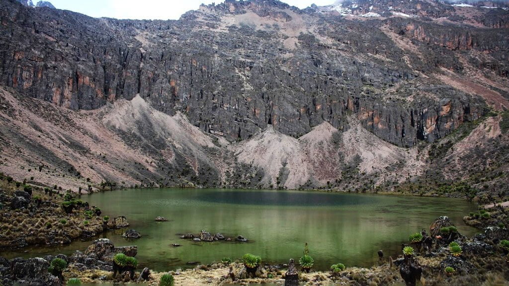 Teleki Tarn with it's stunning colours.